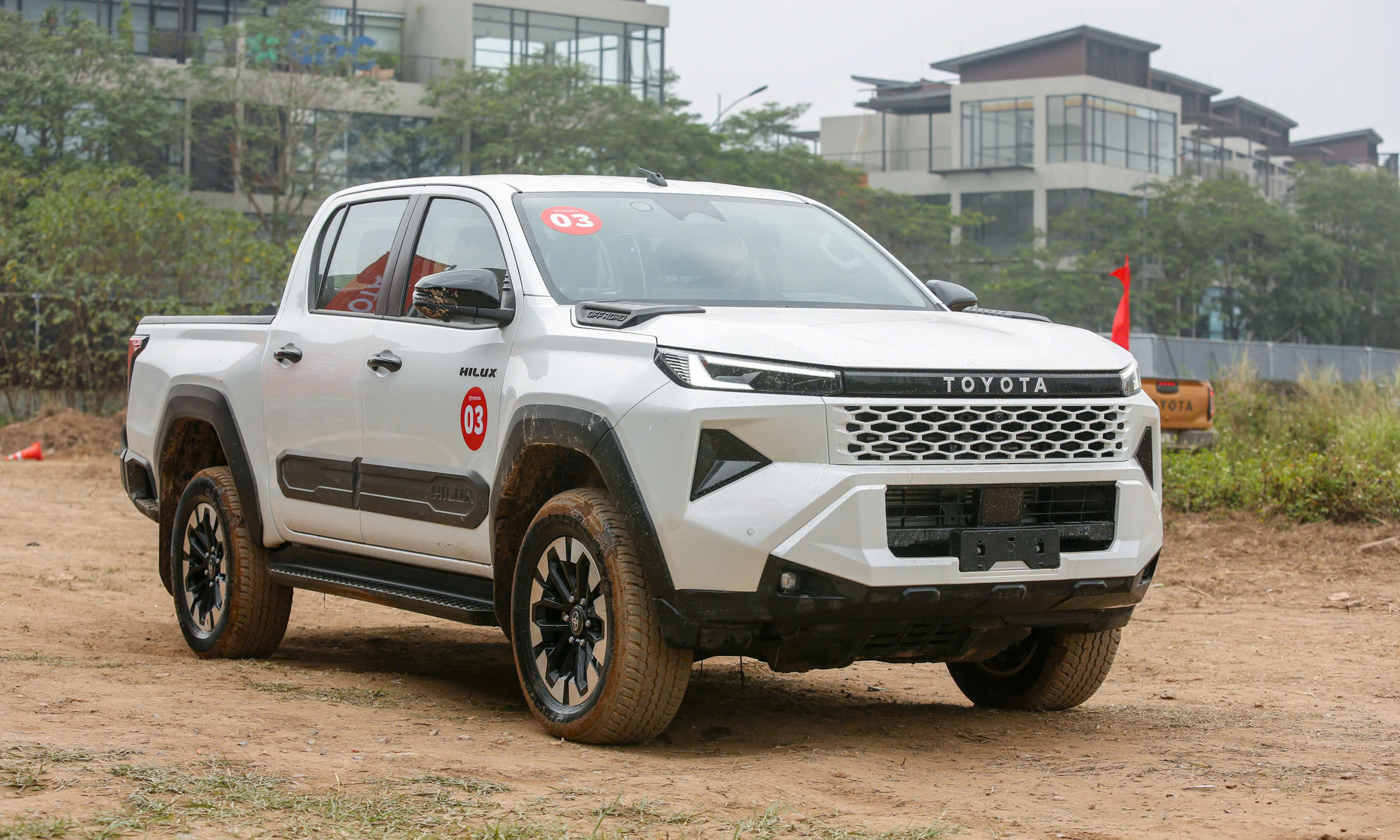 Đánh giá xe Toyota Hilux 2026 – Lột xác mạnh mẽ, đáng mua nhất phân khúc?